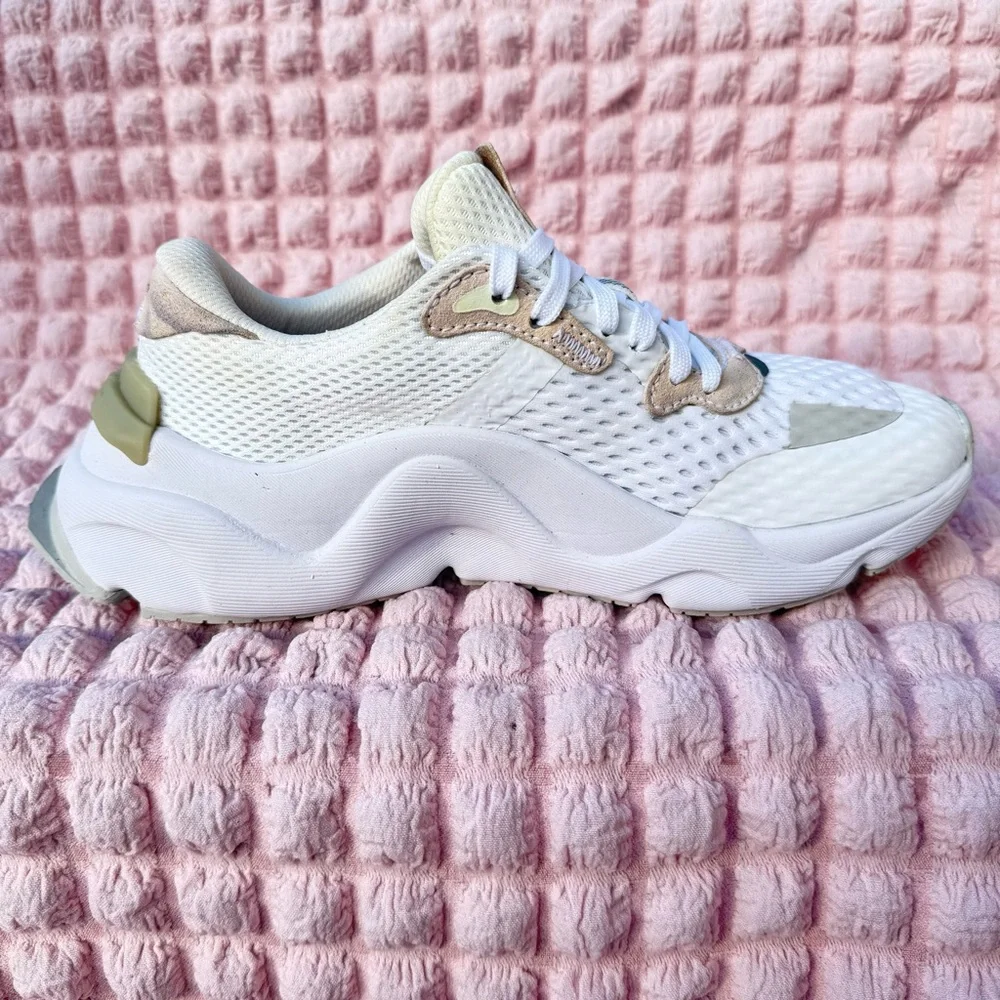 Sorel Kinetic RNEGD Lace Sneakers - White/Light Dove - Women’s 6.5 - Picture 2 of 9